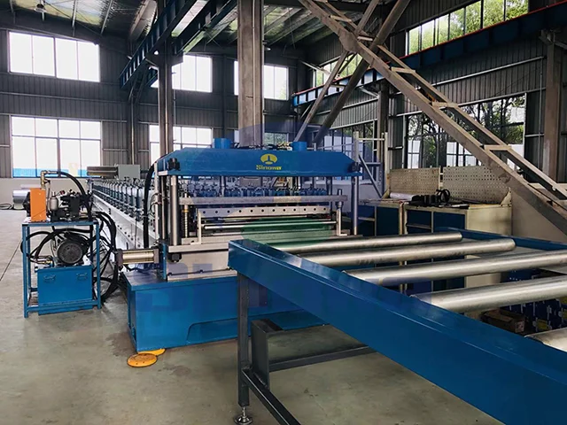 Автоматическая линия по производству сэндвич-панелей для чистых зон