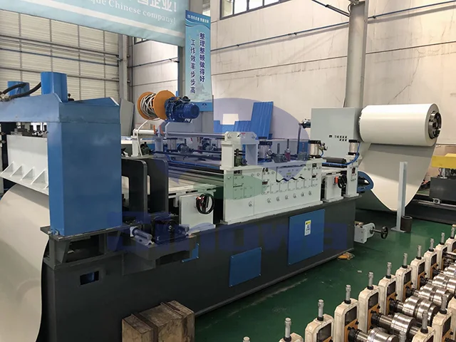 Автоматическая линия по производству сэндвич-панелей для чистых зон