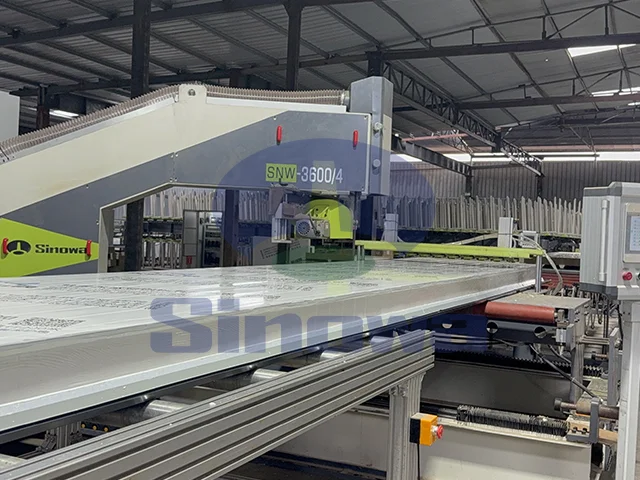 Производственная линия по производству облицованных сэндвич-панелей с наполнителем из каменной ваты