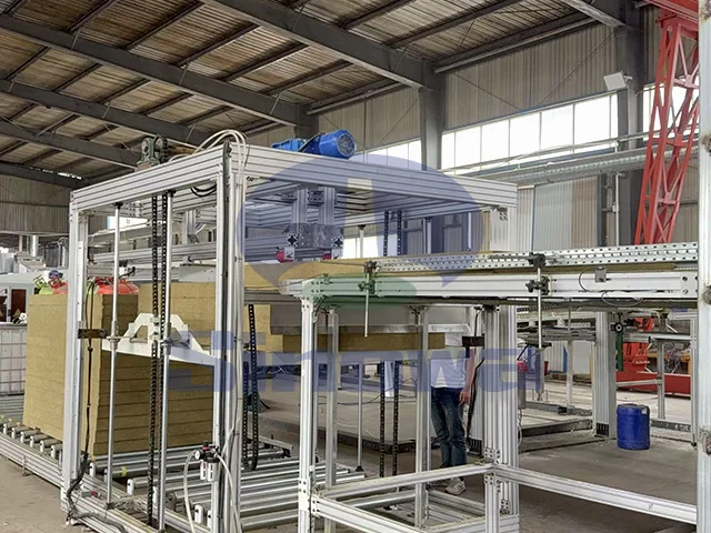 Производственная линия по производству облицованных сэндвич-панелей с наполнителем из каменной ваты